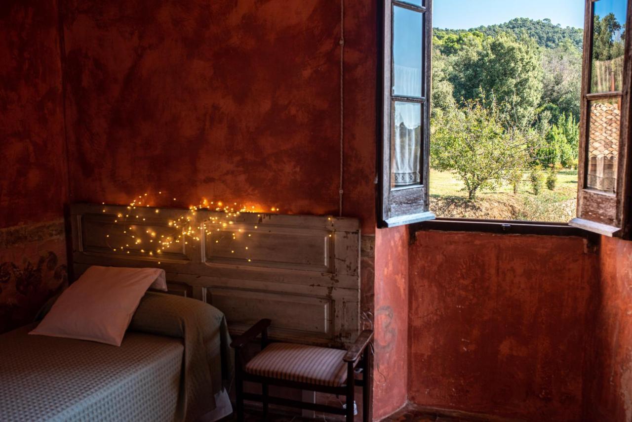 Gasthaus Ca N'Heras Canet de Adri Exterior foto